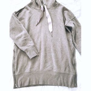 American Eagle Outfitters Tops - American Eagle hooded sweatshirt American Eagle Outfitters Tops - American Eagle hooded sweatshirt